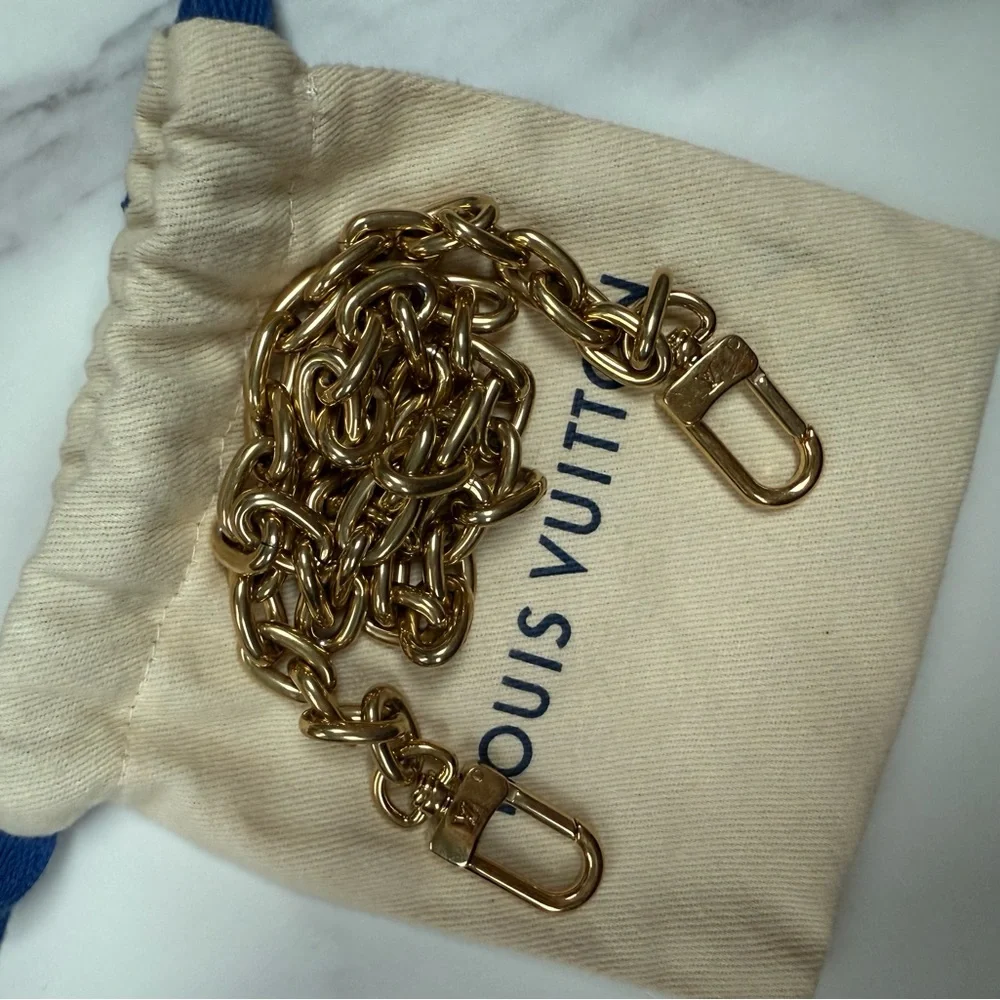 SOLD!!!   Louis Vuitton Cherry Monogram Crossbody Bag - Picture 5 of 14